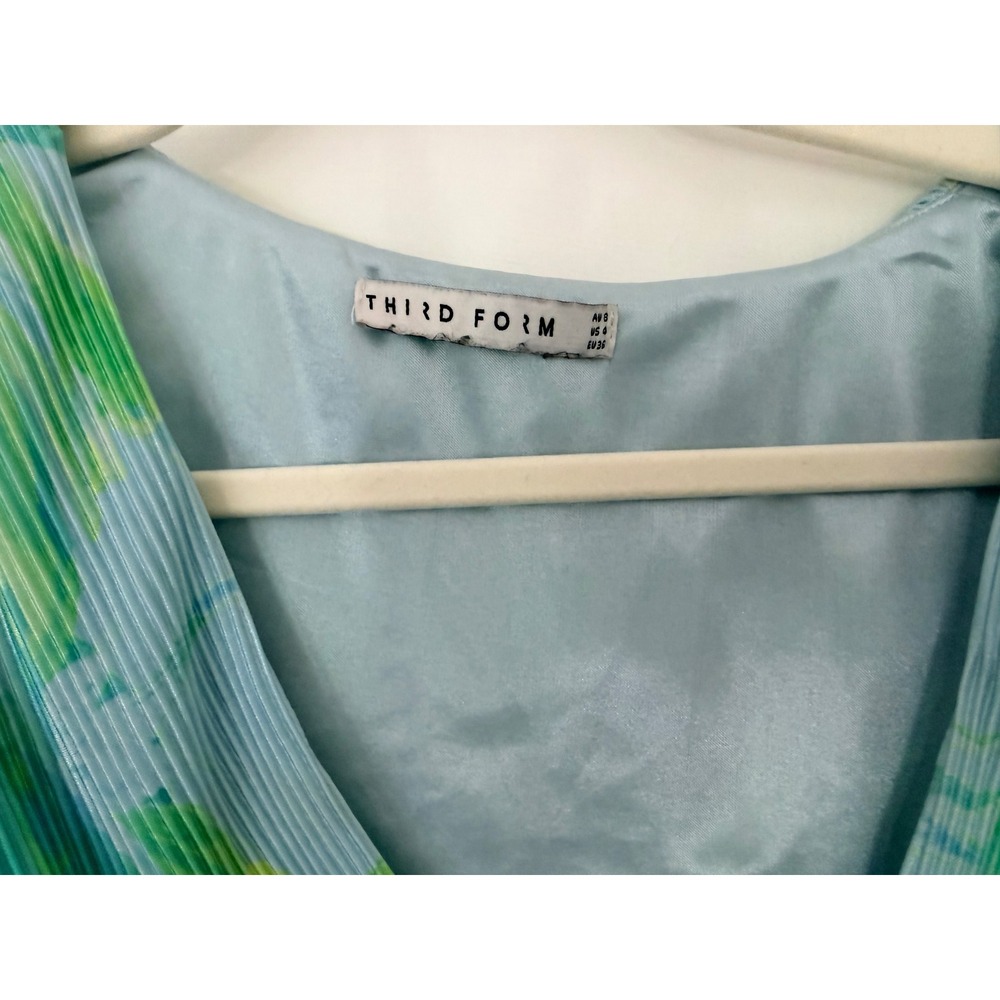 Third Form Sky Plisse Floral Two Piece Set Crop Top Maxi Skirt Blue Green 4 6 - Picture 6 of 9